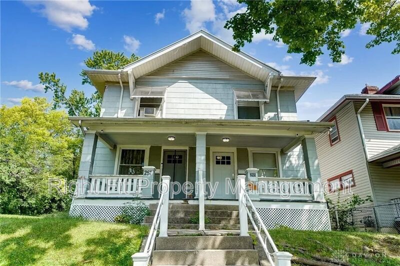 Dayton House: 255-257 Fountain Avenue