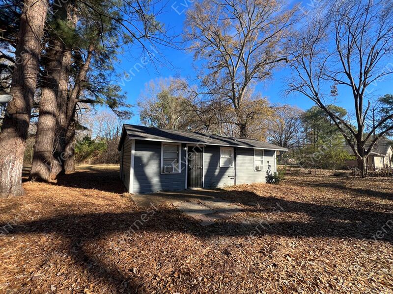 Request a Viewing for 3410 Jewell Rd Tenant Turner