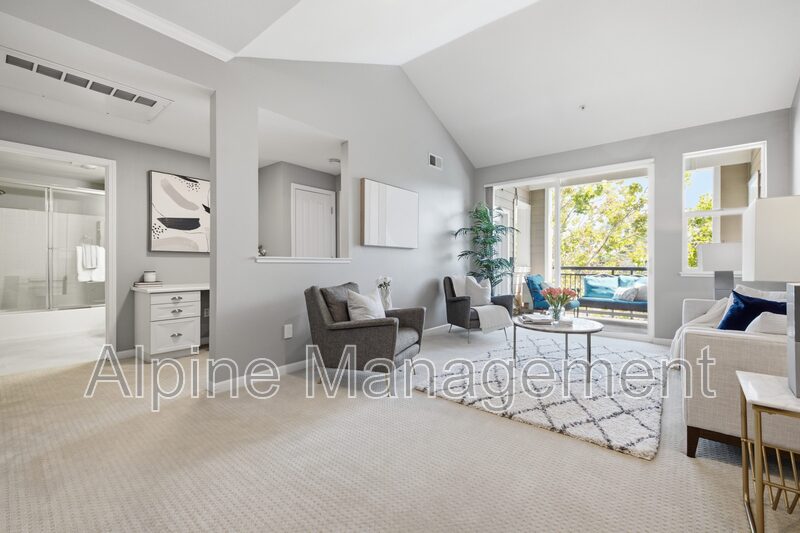 East Palo Alto Condo: 1982 West Bayshore Road - Main