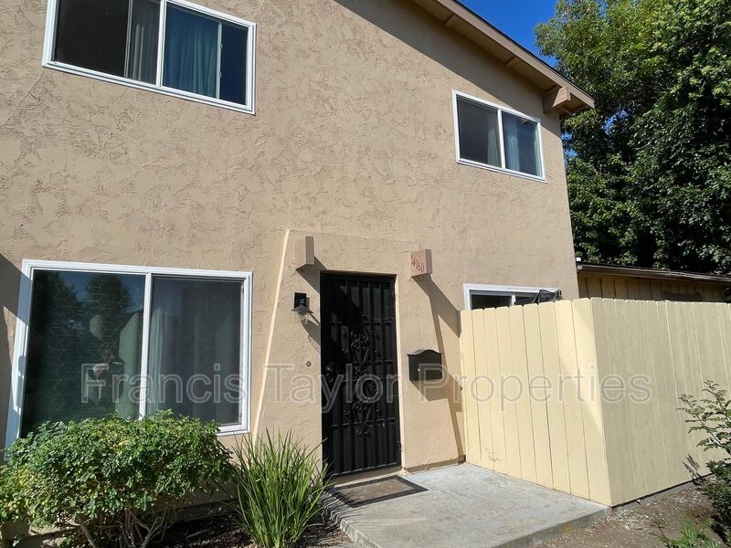 San Diego House: 14160 Caminito Quevedo