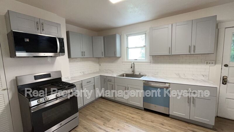 Pittsburgh House: 625 Blanton Street