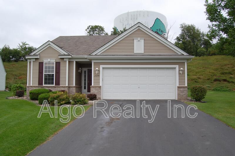 Eagan Townhome: 1694 Oakbrooke Court