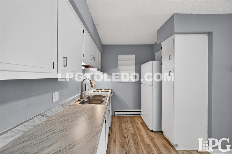 Toledo Condo: 3348 Arlington Ave