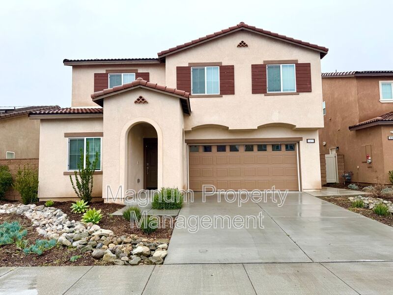 Winchester House: 31356 Sycamore Leaf Dr