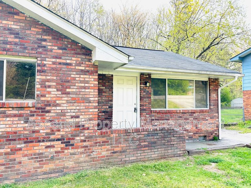 Hixson House: 4606 Norcross Rd