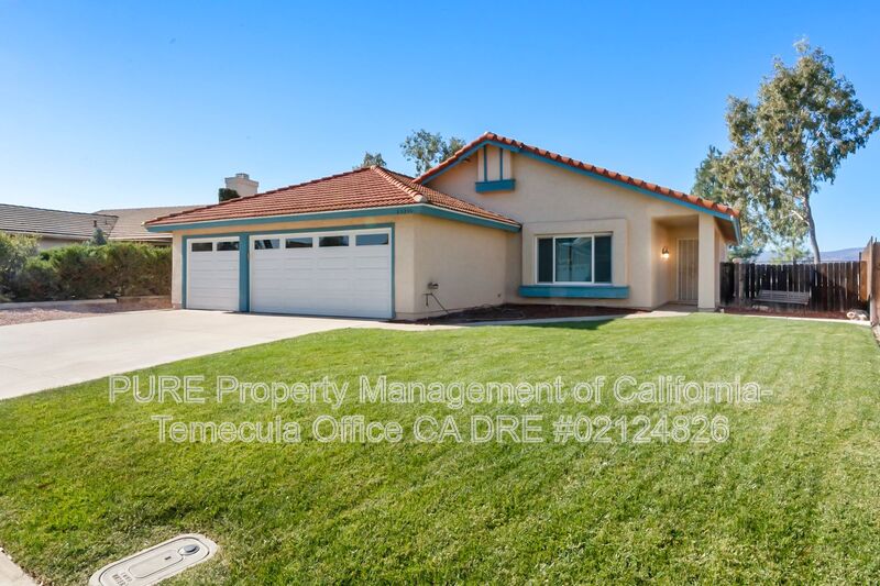 Murrieta House: 25240 Shadescale Drive
