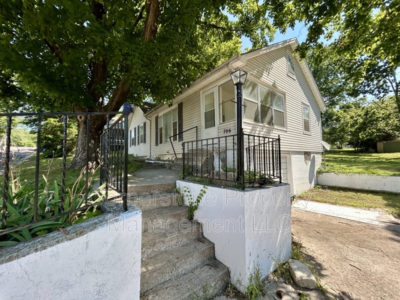 Eudora House: 706 Locust Street