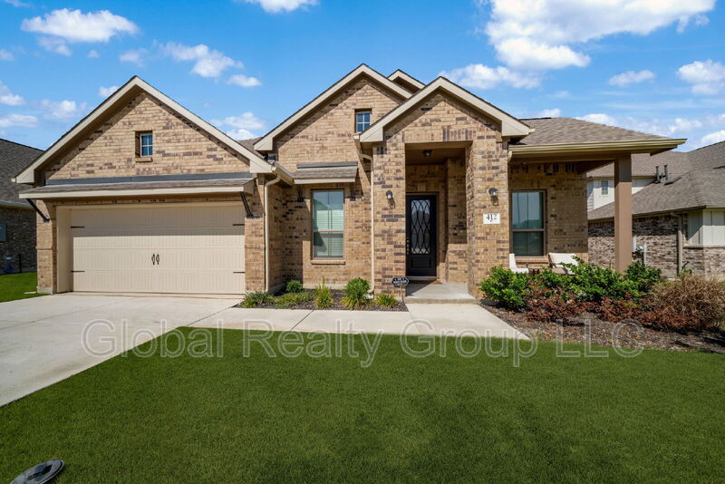 Cibolo House: 412 Field Fox