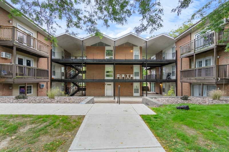 Syracuse Condo: 101 Waldorf Parkway - 10