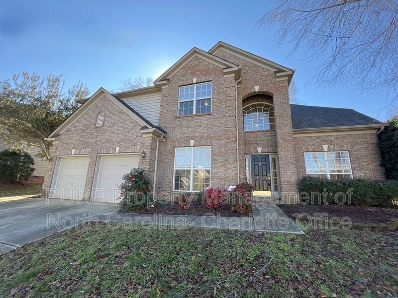 Huntersville House: 12424 Kane Alexander Dr