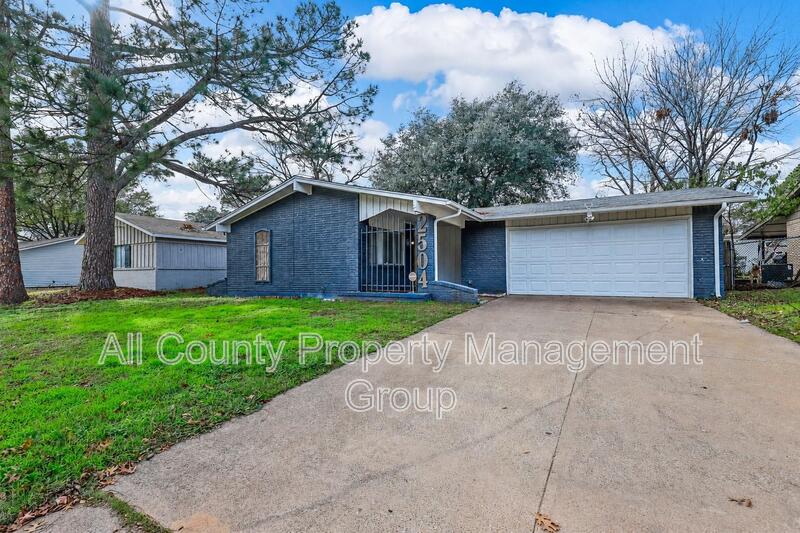 Arlington House: 2504 S. Fielder Road