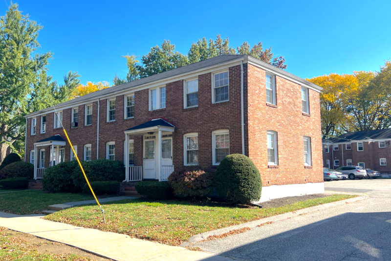 West Springfield House: 441 Cold Spring Ave