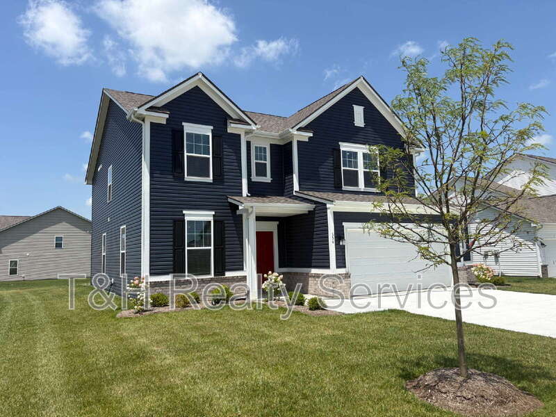 Mooresville House: 354 North Grand Oak Drive