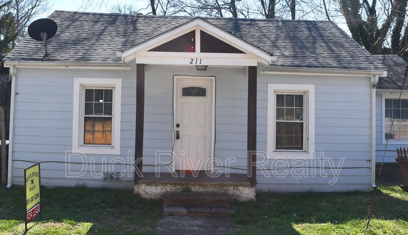 Columbia House: 211 W 10th St