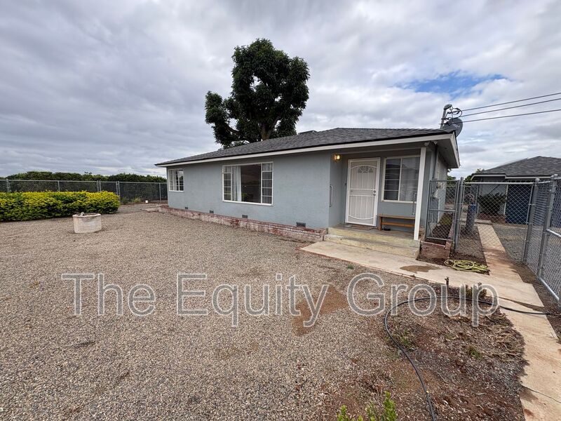 Orosi House: 14519 Ave 416