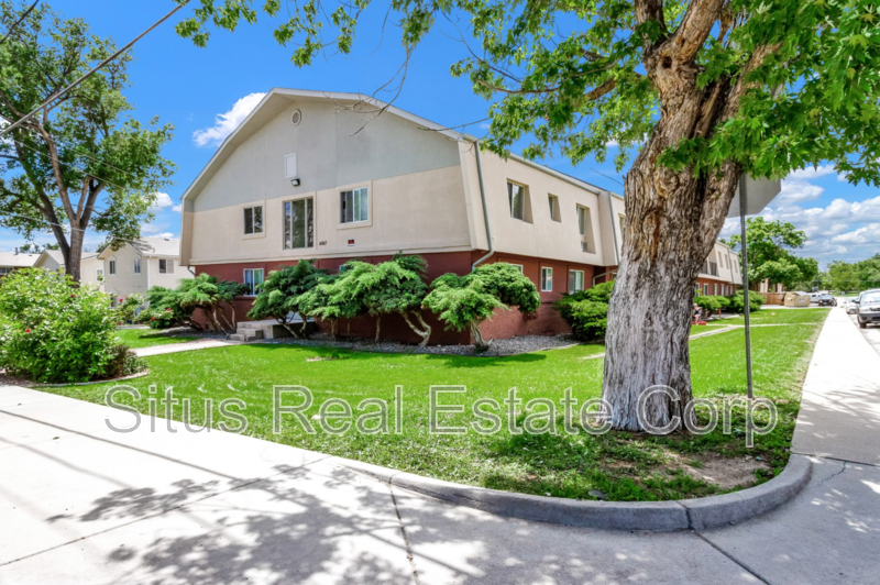 Arvada House: 6087 Wadsworth Blvd.