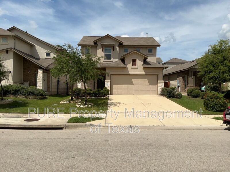 Leander House: 140 Earl Keen St