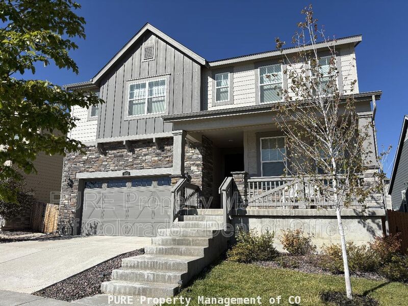 Aurora House: 933 S Eaton Park Way