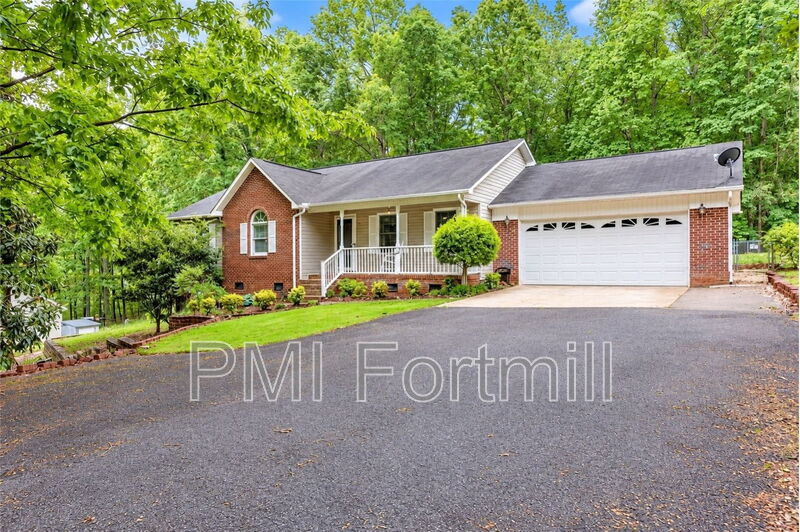 Rock Hill House: 4221 SC-5