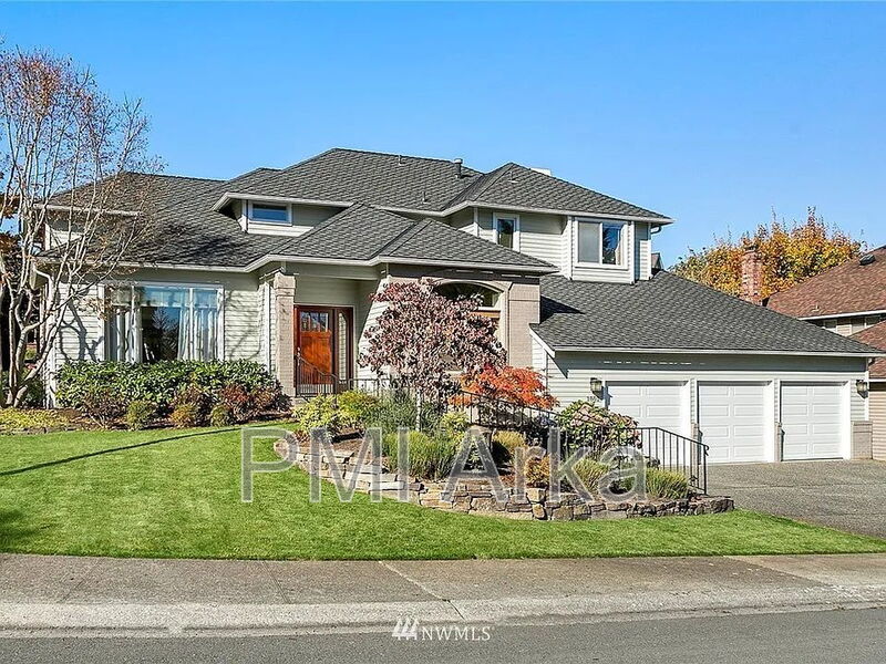 Sammamish House: 1801 231st Ave NE
