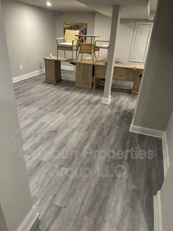 Washington House: 1301 L'Enfant Square Southeast