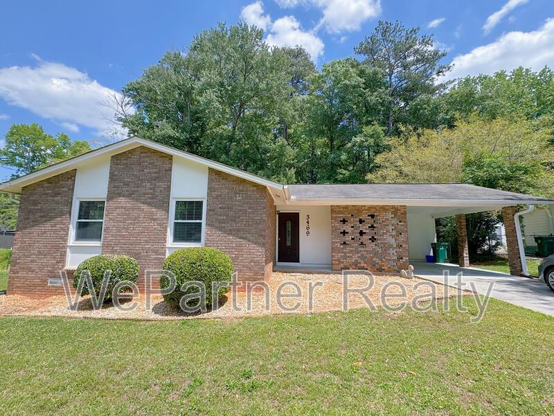 Smyrna House: 3469 Navaho Trail SE