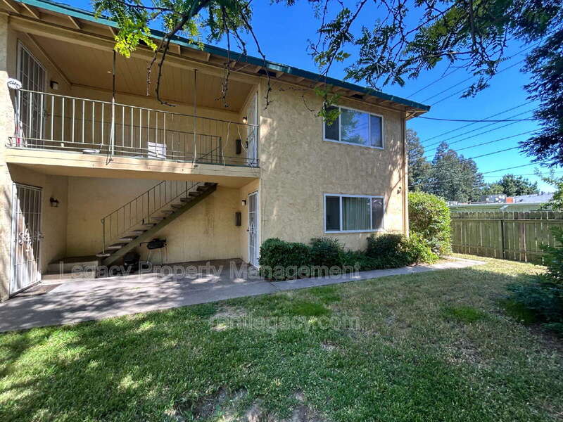 Sacramento Condo: 4552 Ashcroft Ave