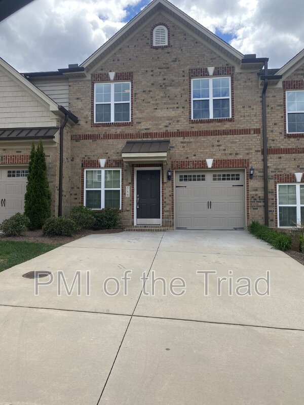 Winston Salem Townhome: 5179 Farm House Trl