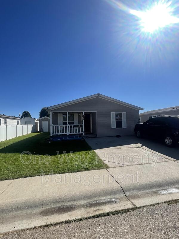 Greeley House: 2990 West C Street - 13