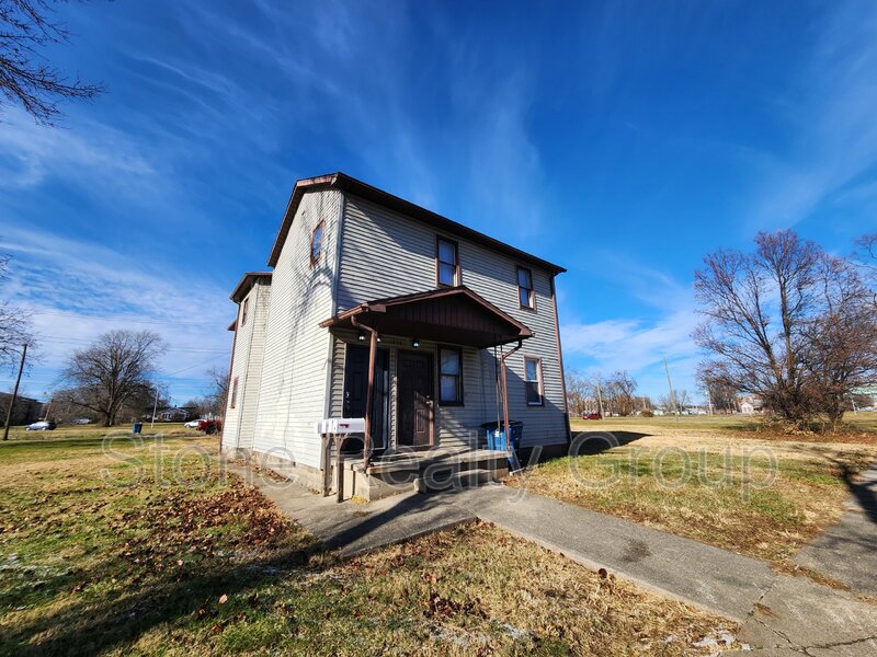 Terre Haute Condo: 1034 North 7th Street