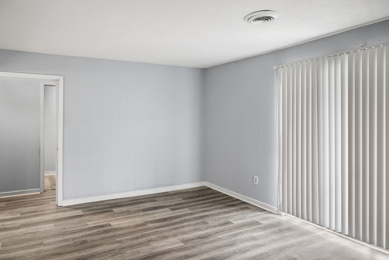 Jackson Condo: 225 W McDowell  - L4