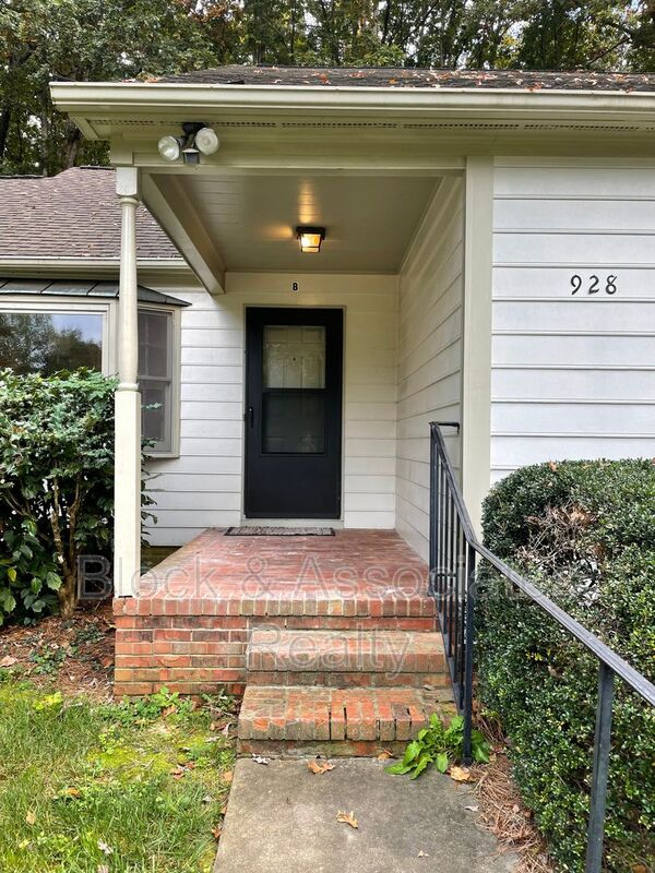 Jamestown Condo: 928 Chatfield Dr - Chatfield928B