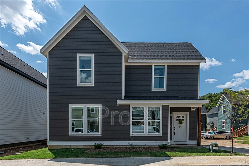 Fayetteville House: 3119 Tulsa St