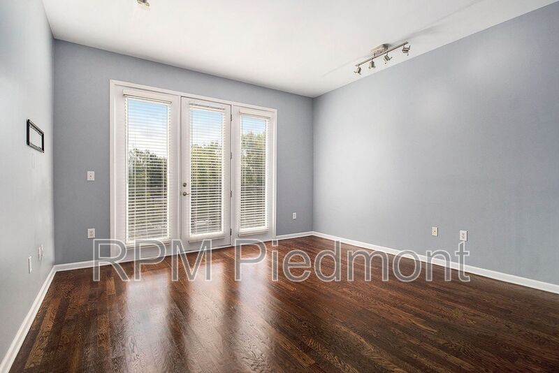 Chamblee Condo: 5300 Peachtree Road