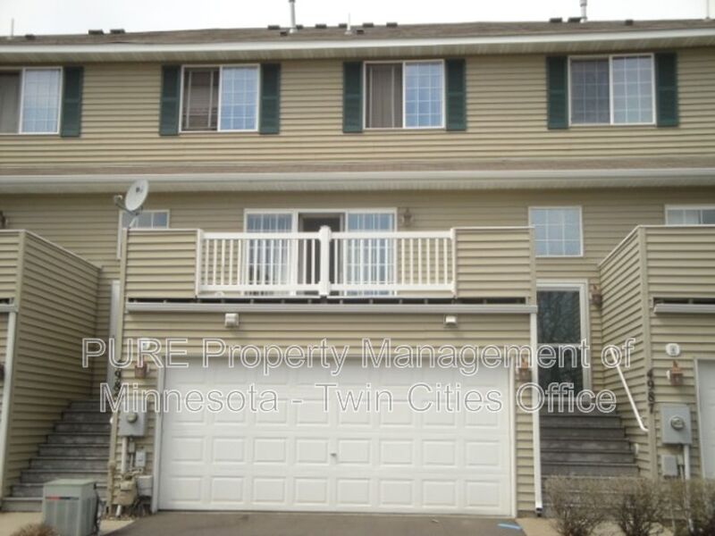 Oakdale Townhome: 4985 Grenwich Ave N