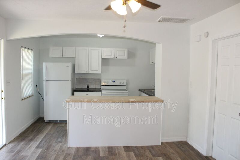 1503 13th Street West Bradenton FL 34205 - Photo 2
