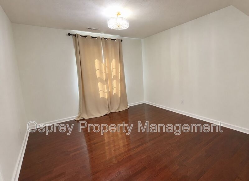 Spacious 4-Bedroom Cul-de-Sac Home with Fenced Yard! - Photo 10