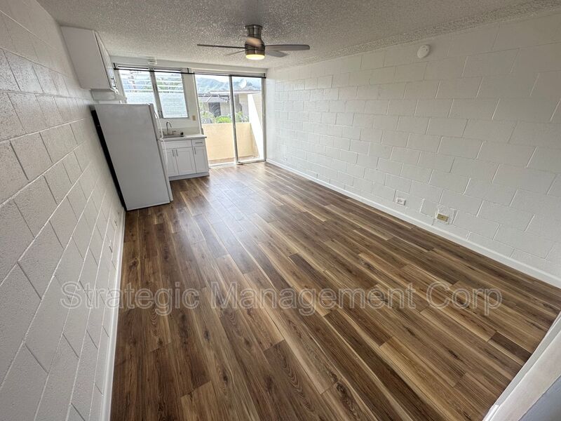 Kailua Condo: 82 Kihapai Street