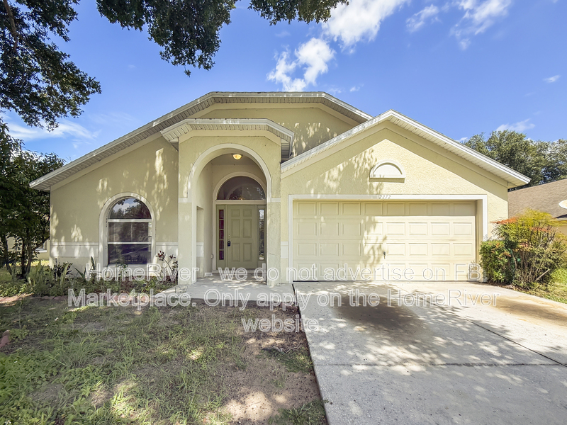 Tavares House: 2272 Merry Rd