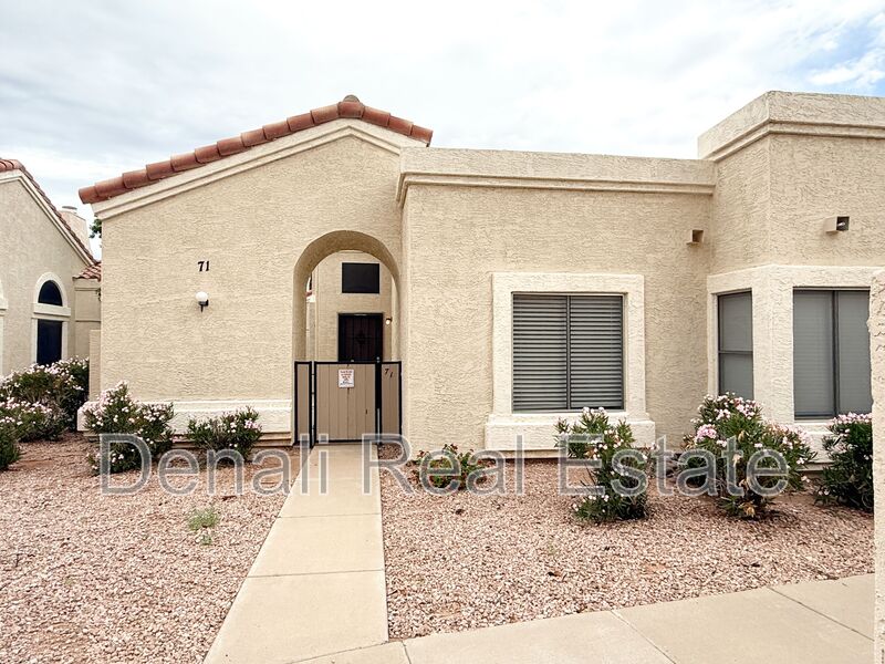 Chandler House: 1111 W Summit Place