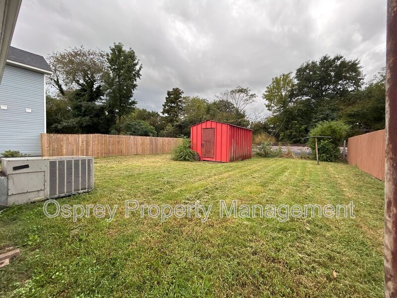 2 Bedroom Duplex! "ASK ABOUT OUR ZERO DEPOSIT" - Photo 7