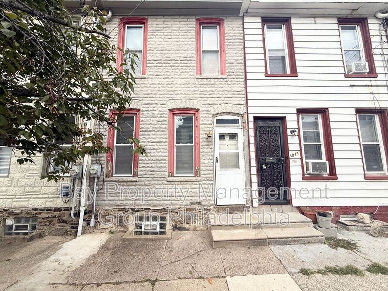 Philadelphia House: 5913 McCallum St
