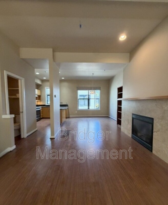 Portland Condo: 1420 Northwest 20th Avenue #502 - 502