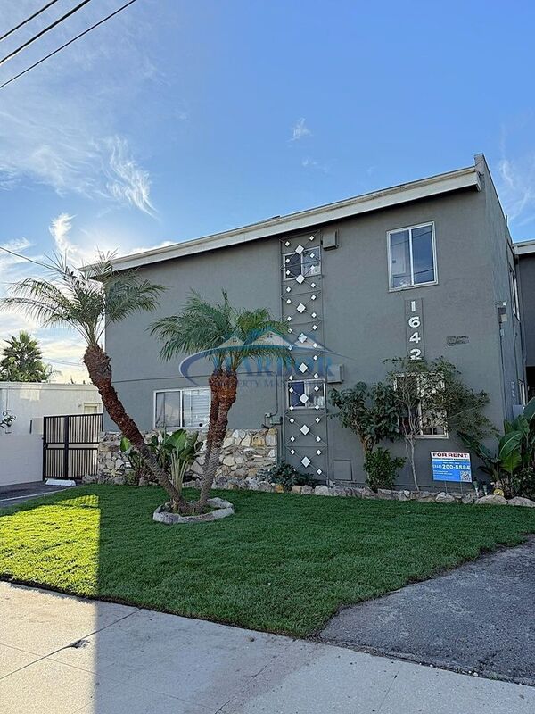 Harbor City House: 1642 259th Place