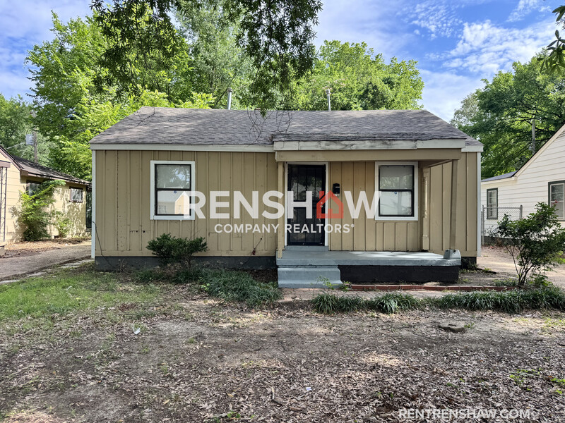 Memphis House: 3760 Mandalay Dr