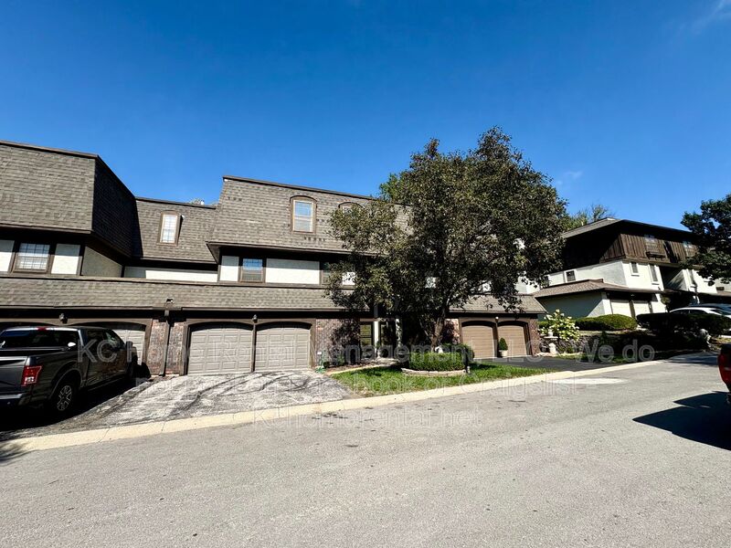 Kansas City Townhome: 10205 Cedarbrooke Ln.