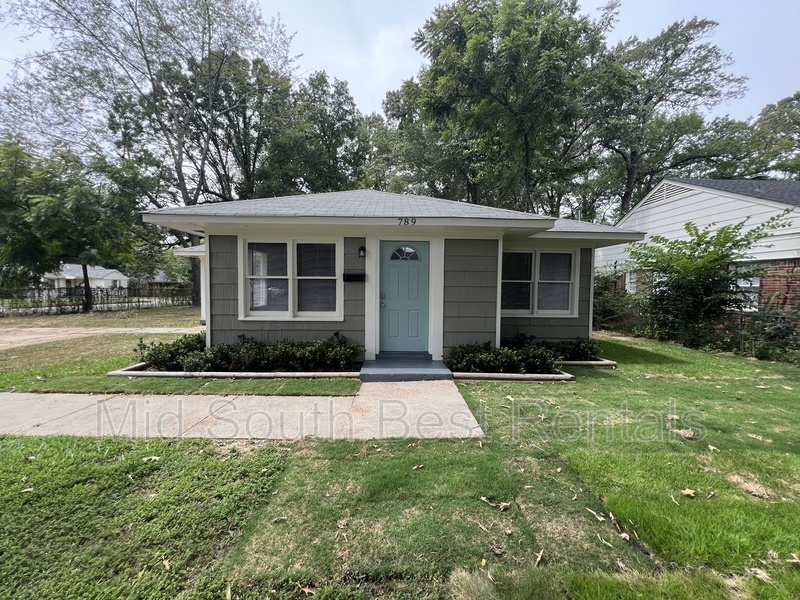 Memphis House: 3806 Bowen Ave