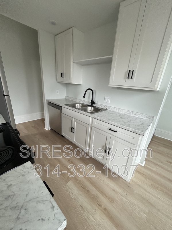 St. Louis Condo: 3501 Pestalozzi St. #A