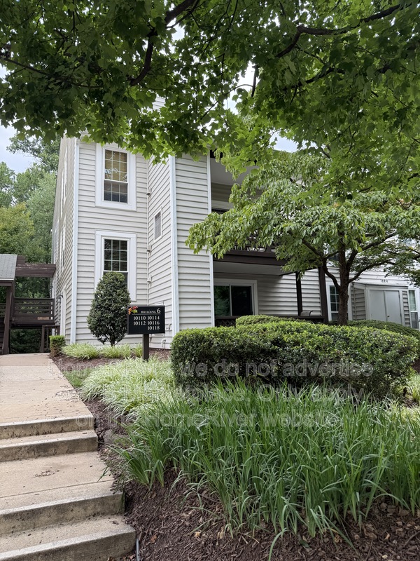 Oakton Condo: 10116 Oakton Terrace Rd