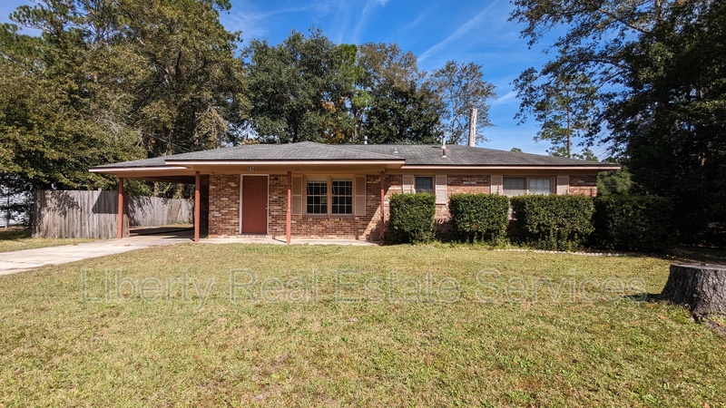 Hinesville House: 214 Honey Lane Cir
